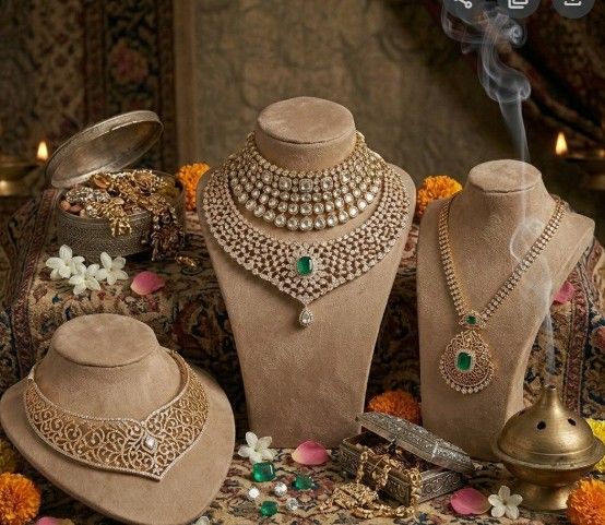 Kundan Necklace Set